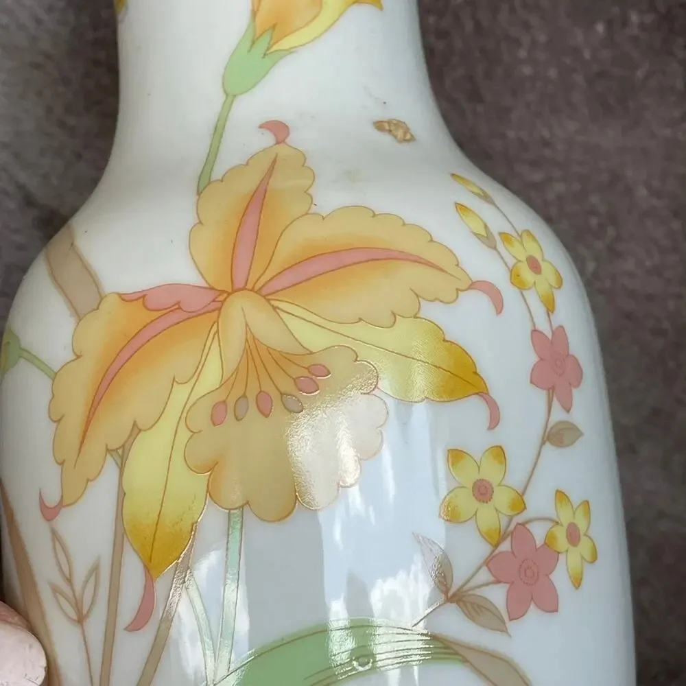 Vintage Floral Butterfly Vase Japan 1970's Cottagecore Grandmacore 8